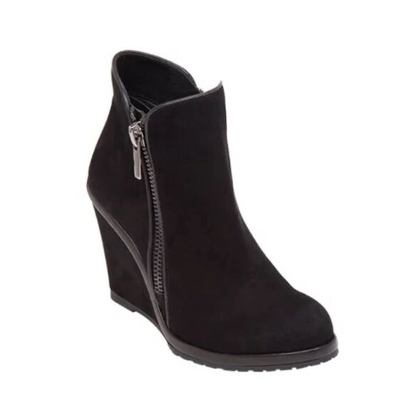 Vince Camuto Jeffers Wedge Booties Suede Black Size 7.5 M - Picture 1 of 9
